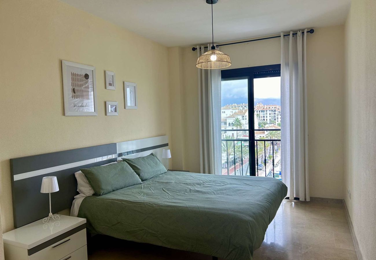 Apartment in Manilva - Marina Real 2105