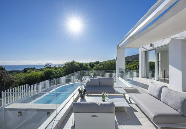 Villa/Dettached house in San Roque - Villa EDEN 2399  private pool & sea view